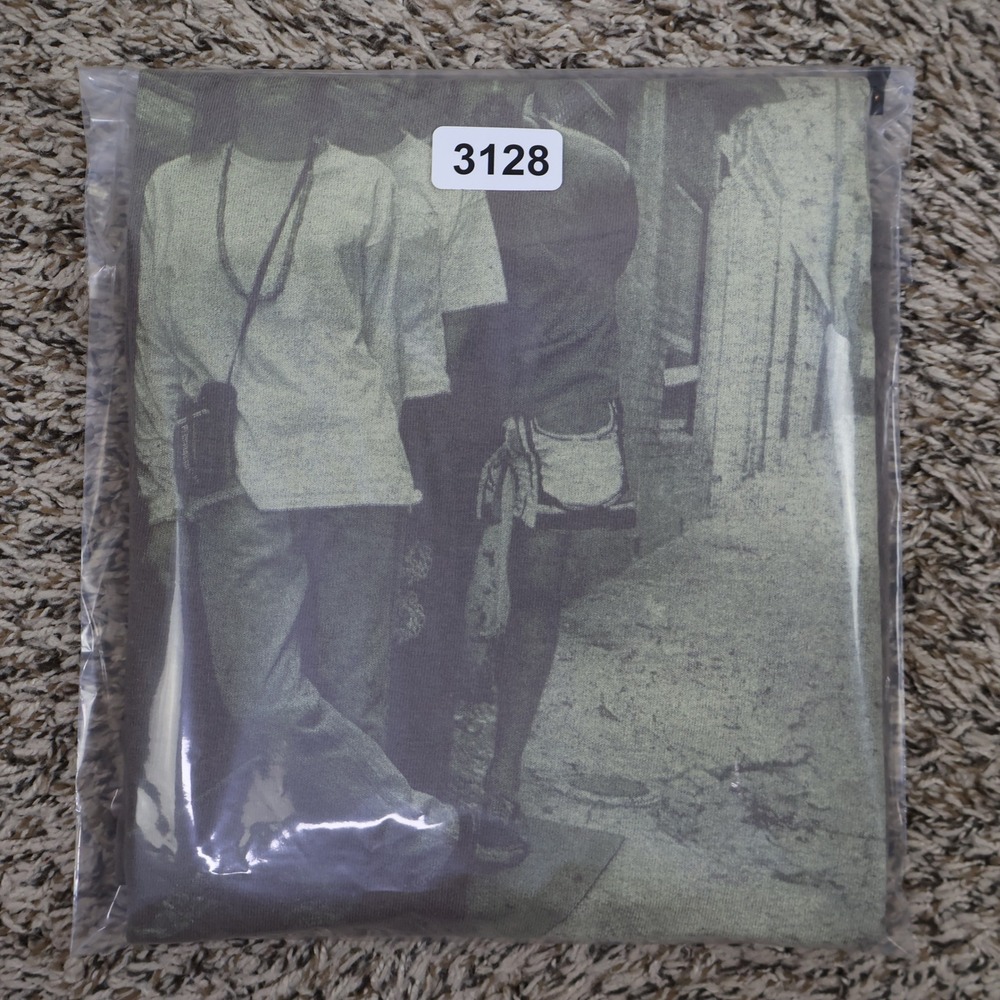 2015 Nirvana Brick Wall Alley Photo T-Shirt XL Grunge Rock Faded Charcoal Grey - Picture 11 of 11